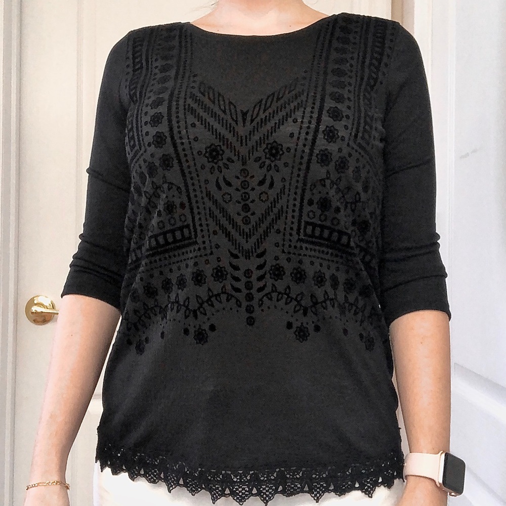 Blouse with velvet details